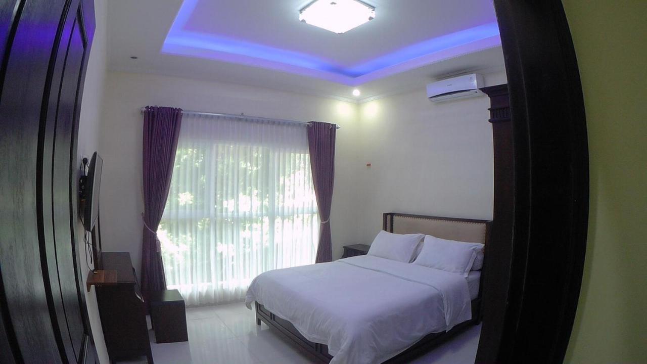 Villa Dira Bogor Kültér fotó